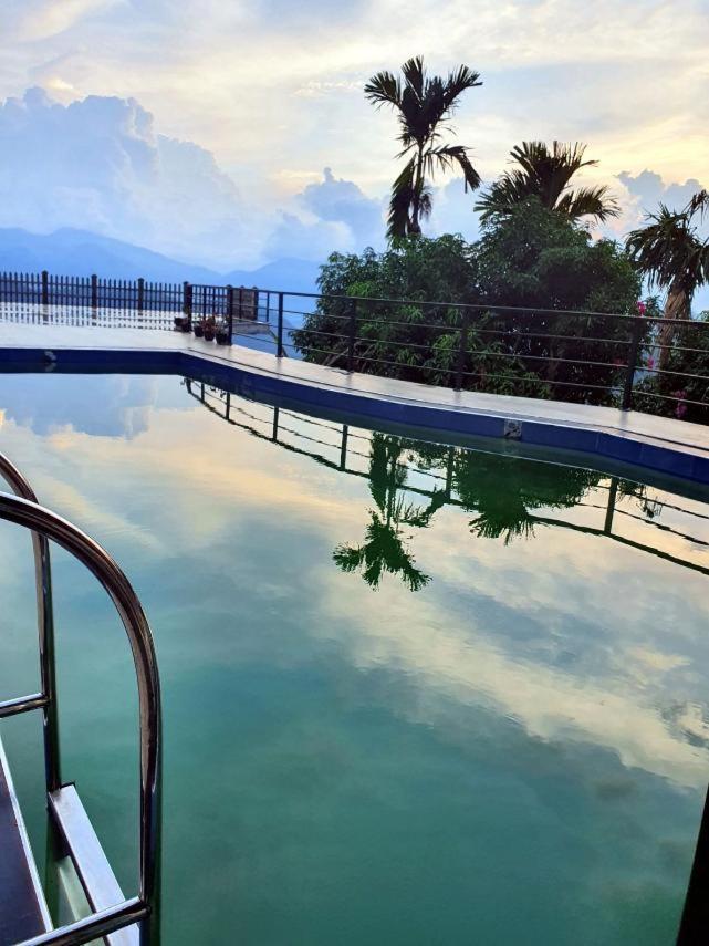 Serenity Valley Ambuluwawa Resort Канди Экстерьер фото